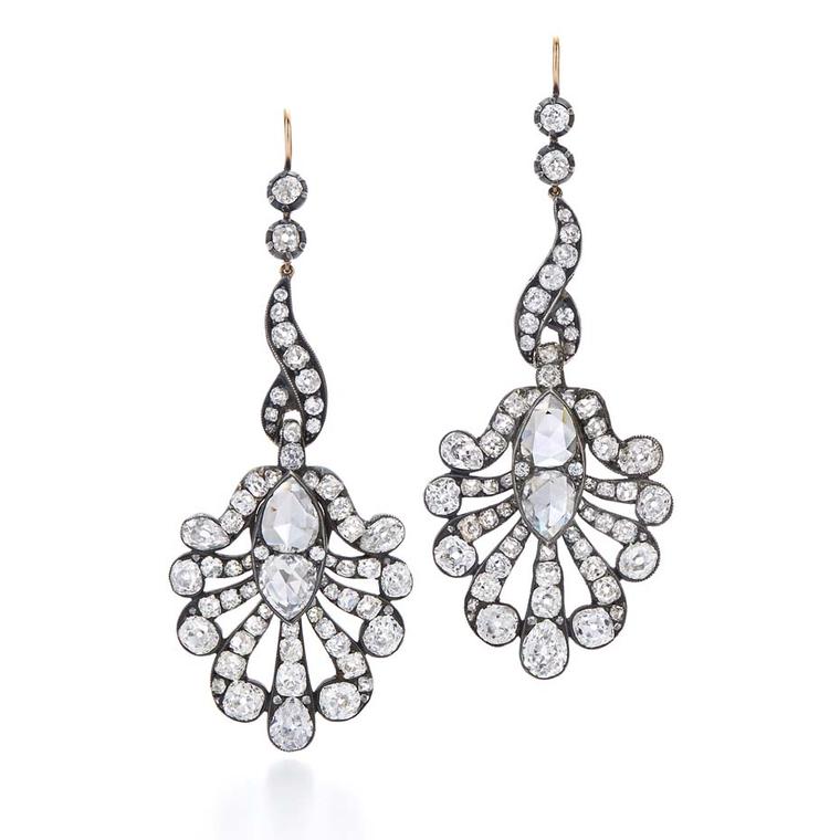 Red carpet jewelry the secret to Fred Leighton's enduring success at(01)